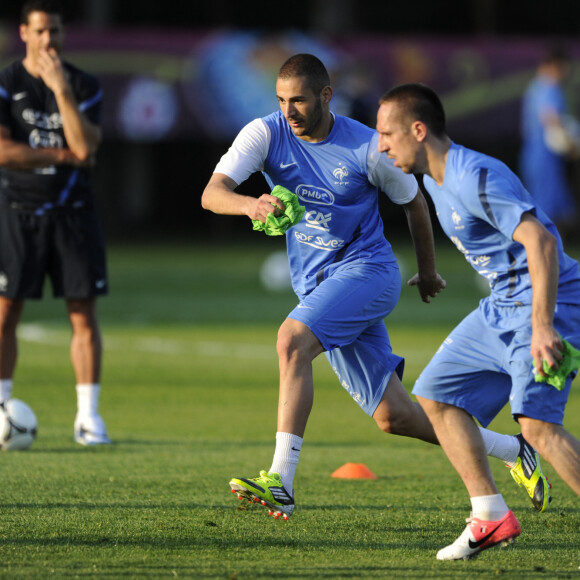 Karim Benzema et Franck Ribéry avec l'équipe de France en 2012.