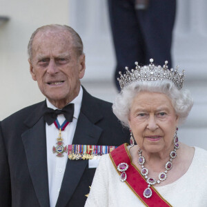 Le prince Philip, duc d'Edimbourg, la reine Elisabeth II d'Angleterre - Arrivées au dîner d'état au château Bellevue à Berlin. Le 24 juin 2015 