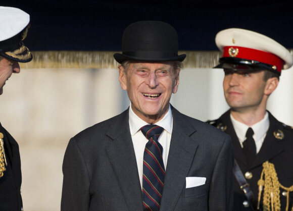 Le prince Philip, duc d'Edimbourg, assiste à la cérémonie "Beating Retreat" avec le "Massed Bands" de la Marine Royale à Londres. Le 26 mai 2016