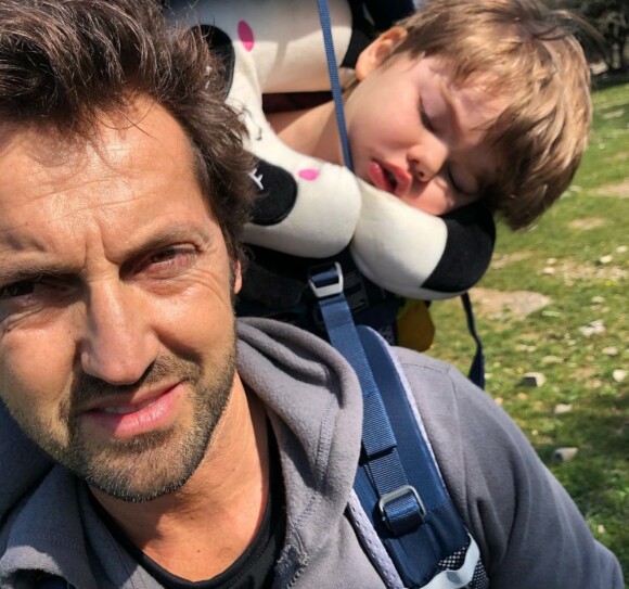 Frédéric Diefenthal en famille sur Instagram. Le 28 mars 2021.