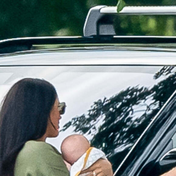 Le prince Harry, duc de Sussex, Meghan Markle, duchesse de Sussex et leur fils Archie Harrison Mountbatten-Windsor lors d'un match de polo de bienfaisance King Power Royal Charity Polo Day à Wokinghan, comté de Berkshire, Royaume Uni, le 10 juillet 2019.