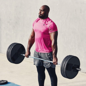 Teddy Riner poursuit sa préparation physique pour les Jeux Olympiques et peut compter sur le soutien de sa fille, Isis.