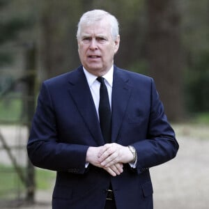 Le prince Andrew, duc York, assiste au service religieux en la chapelle royale à Windsor, deux jours après le décès de son père le prince Philip.