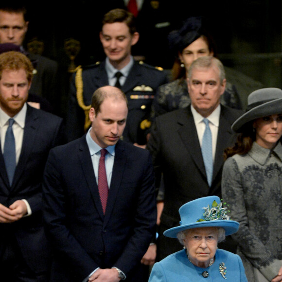 La reine Elisabeth II d'Angleterre, le prince Philip, duc d'Edimbourg, le prince William, duc de Cambridge, Catherine Kate Middleton, la duchesse de Cambridge, le prince Harry et prince Andrew, duc d'York - La famille royale d'Angleterre assiste à une messe à l'occasion de la journée du Commonwealth en l'Abbaye de Westminster à Londres, le 14 mars 2016.