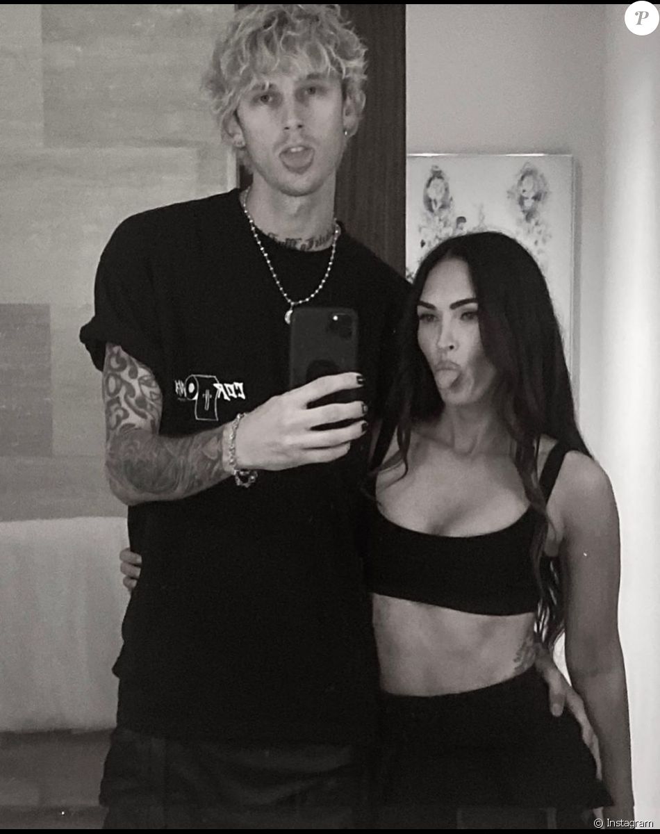 Machine Gun Kelly et Megan Fox officialisent leur relation sur Instagram, le 29 juillet 2020.