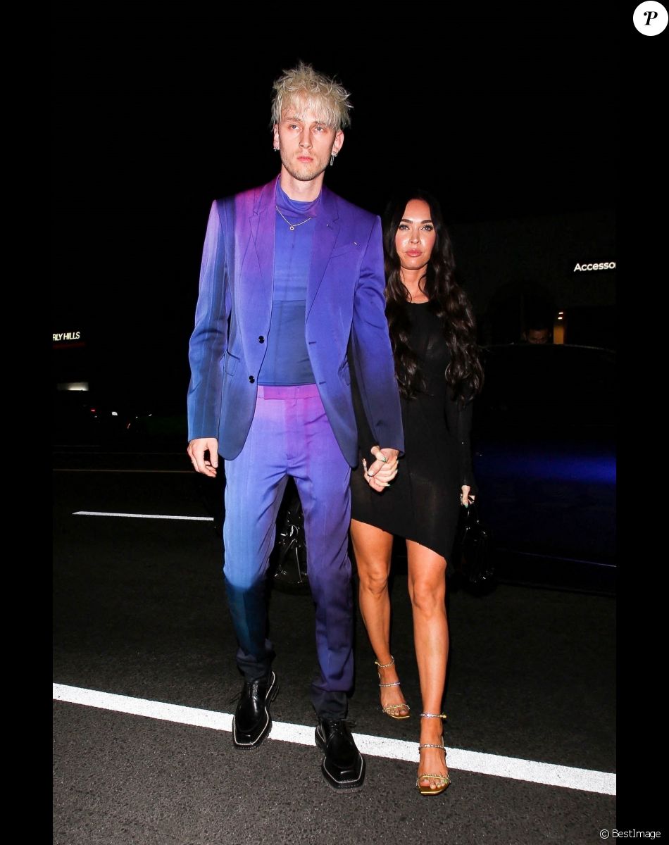 Megan Fox et son compagnon Machine Gun Kelly arrivent au Nice Guy à West Hollywood le 9 avril 2021.