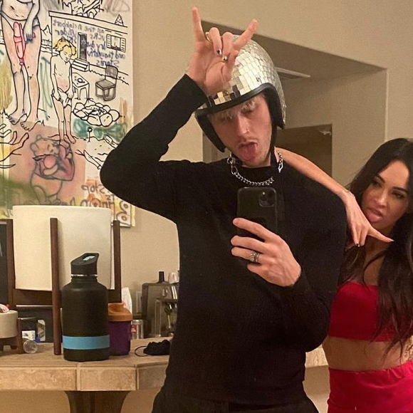 Megan Fox et Machine Gun Kelly en février 2021.