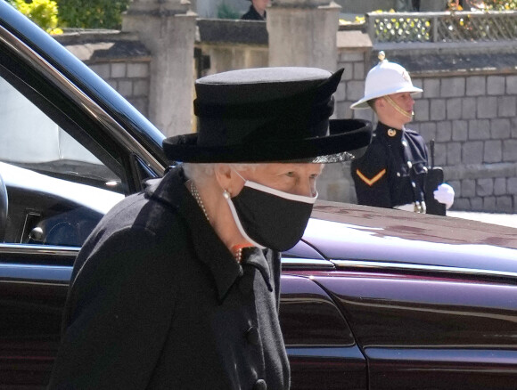 La reine Elizabeth II lors des obsèques du prince Philip en la chapelle Saint-Georges de Windsor le 17 avril 2021. Photo by Jonathan Brady/PA Wire/ABACAPRESS.COM