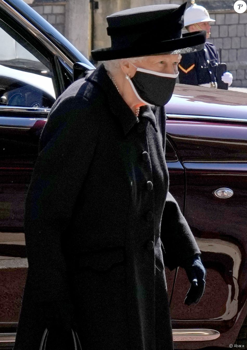 La reine Elizabeth II lors des obsèques du prince Philip en la chapelle Saint-Georges de Windsor le 17 avril 2021. Photo by Jonathan Brady/PA Wire/ABACAPRESS.COM