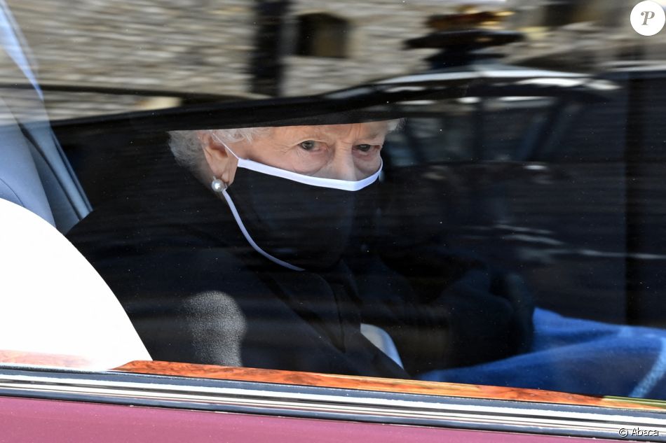 La reine Elizabeth II lors des obsèques du prince Philip en la chapelle Saint-Georges de Windsor le 17 avril 2021. Photo by Jonathan Brady/PA Wire/ABACAPRESS.COM