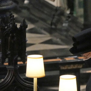 La reine Elisabeth II d'Angleterre et Le prince Andrew, duc d'York, - Funérailles du prince Philip, duc d'Edimbourg à la chapelle Saint-Georges du château de Windsor, Royaume Uni, le 17 avril 2021.