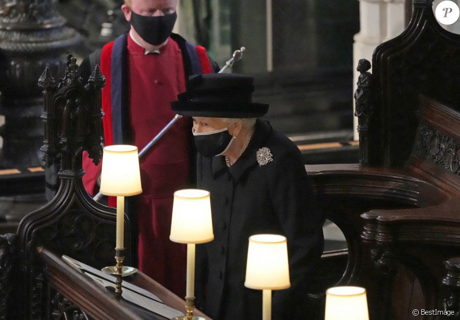 La reine Elisabeth II d'Angleterre - Funérailles du prince Philip, duc d'Edimbourg à la chapelle Saint-Georges du château de Windsor, Royaume Uni, le 17 février 2021.