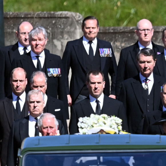 Le prince Charles, prince de Galles, la princesse Anne, le prince Andrew, duc d'York, le prince Edward, comte de Wessex, le prince William, duc de Cambridge, Peter Phillips, le prince Harry, duc de Sussex, David Armstrong-Jones, comte de Snowdon, Sir Timothy Laurence - Arrivées aux funérailles du prince Philip, duc d'Edimbourg à la chapelle Saint-Georges du château de Windsor, le 17 avril 2021. 