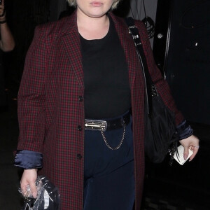 Kelly Osbourne quitte le restaurant Craig à West Hollywood le 17 août 2018.