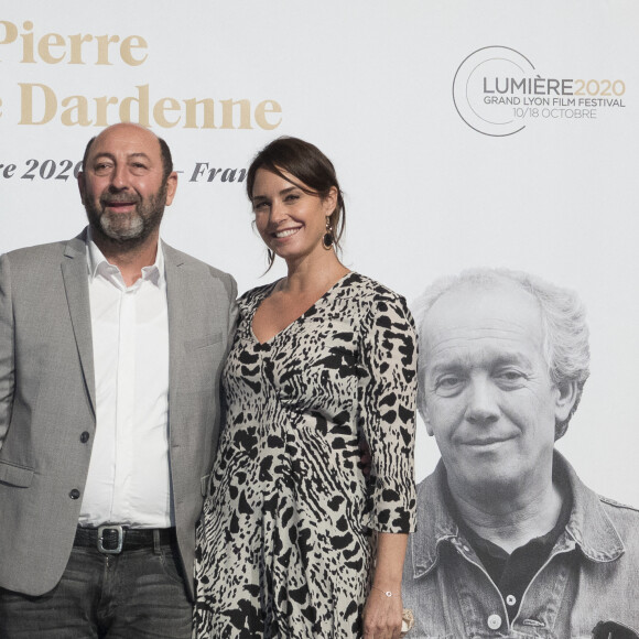 Kad Merad et sa compagne Julia Vignali, lors de la cérémonie de clôture de la 12e édition du Festival du film Lumière à Lyon, du 10 au 18 octobre 2020. © Sandrine Thesillat / Panoramic / Bestimage