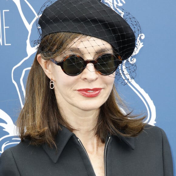 Anne Parillaud - Prix de Diane Longines à l'hippodrome de Chantilly, le 16 juin 2019. © Marc Ausset-Lacroix/Bestimage  Prix Diane Longines 2019 in Chantilly, on June 16th, 2019. 