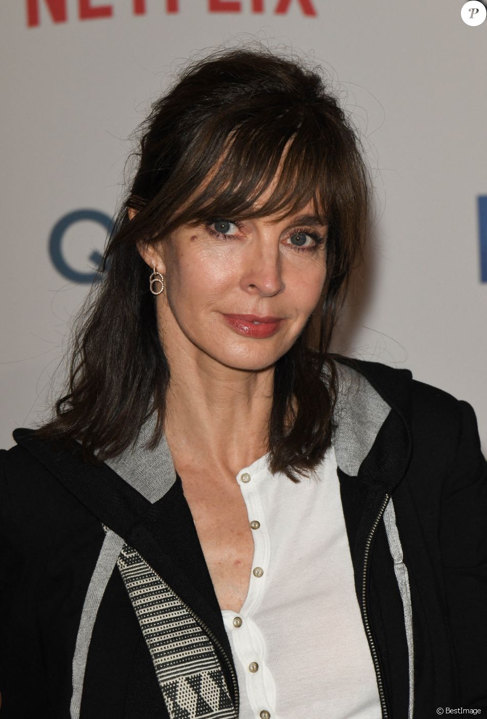 Anne Parillaud à l'avant-première de série télévisé TF1 "Le Bazar de la Charité" au Grand Rex à Paris, France, le 30 septembre 2019. © Coadic Guirec/Bestimage Celebs attending "Le Bazar de la Charite" TF1 Serie Premiere at the Grand Rex in Paris, France, on September 30, 2019.