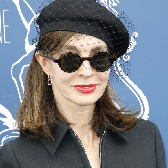 Anne Parillaud - Prix de Diane Longines à l'hippodrome de Chantilly, le 16 juin 2019. © Marc Ausset-Lacroix/Bestimage  Prix Diane Longines 2019 in Chantilly, on June 16th, 2019. 