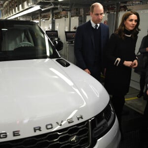 La Range Rover du prince William et son épouse Kate, duchesse de Cambridge, sera vendue aux enchères.