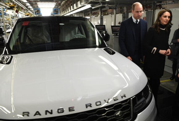 La Range Rover du prince William et son épouse Kate, duchesse de Cambridge, sera vendue aux enchères.