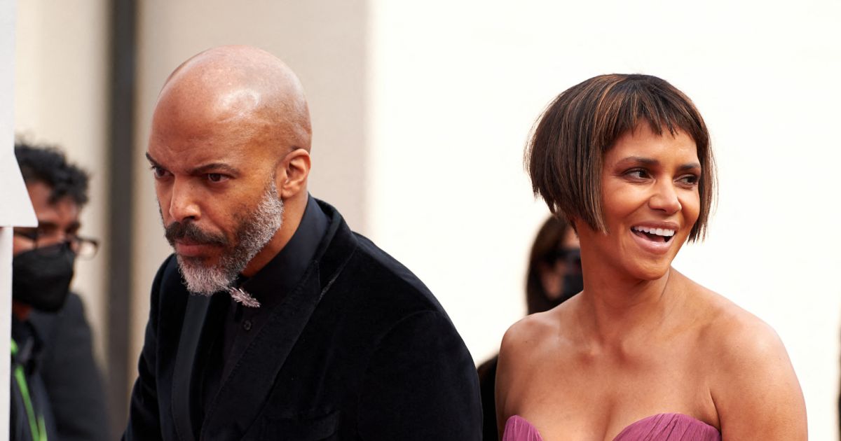 Halle Berry et son compagnon, le chanteur Van Hunt ...