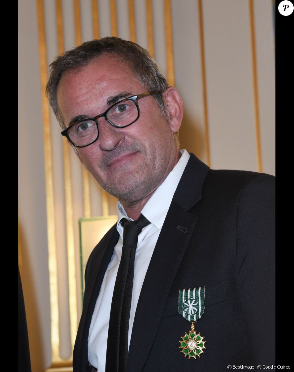Christophe Dechavanne - Christophe Dechavanne reçoit le grade d'Officier des Arts et des Lettres au Ministère de la Culture à Paris le 15 mai 2019. © Coadic Guirec / Bestimage