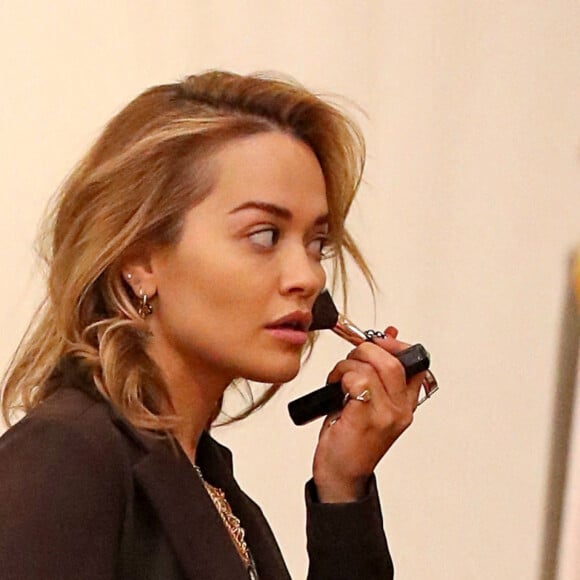 Exclusif - Rita Ora fait du shopping à la boutique "Desordre" à Sydney, le 23 avril 2021.