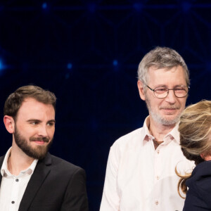 Sheila et Benjamin Castaldi - Enregistrement de l'émission "La Boîte à secrets 4" à Paris. Le 23 janvier 2020. © Tiziano Da Silva / Bestimage