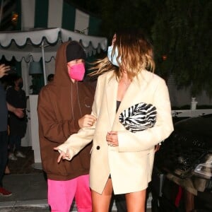 Justin Bieber et sa femme Hailey (Baldwin) quittent le Bungalow à West Hollywood le 31 mars 2021. 
