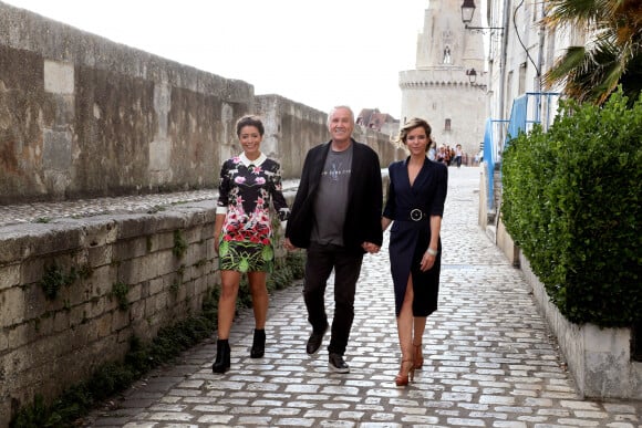 Exclusif - Yves Rénier pose avec ses deux filles Samantha et Lola lors du festival international du film de La Rochelle, France, le 13 septembre 2018. © Patrick Bernard/Bestimage 