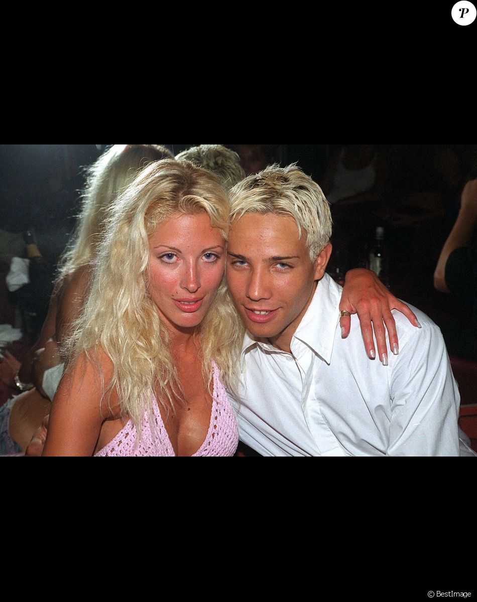 Loana avec Steevy au club l'Etoile à Paris.