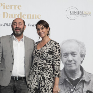 Kad Merad et sa compagne Julia Vignali - Cérémonie de clôture de la 12e édition du Festival du film Lumière à Lyon. Le 16 octobre 2020. © Sandrine Thesillat / Panoramic / Bestimage