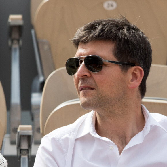 Thomas Sotto - Les célébrités dans les tribunes des Internationaux de France de Tennis de Roland Garros 2019 à Paris, le 29 mai 2019. © Jacovides-Moreau/Bestimage