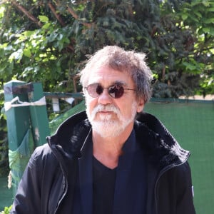 Exclusif - Olivier Marchal - Arrivées au Studio Gabriel à Paris pour l'enregistrement de l'émission "Vivement Dimanche", le 30 avril 2019.