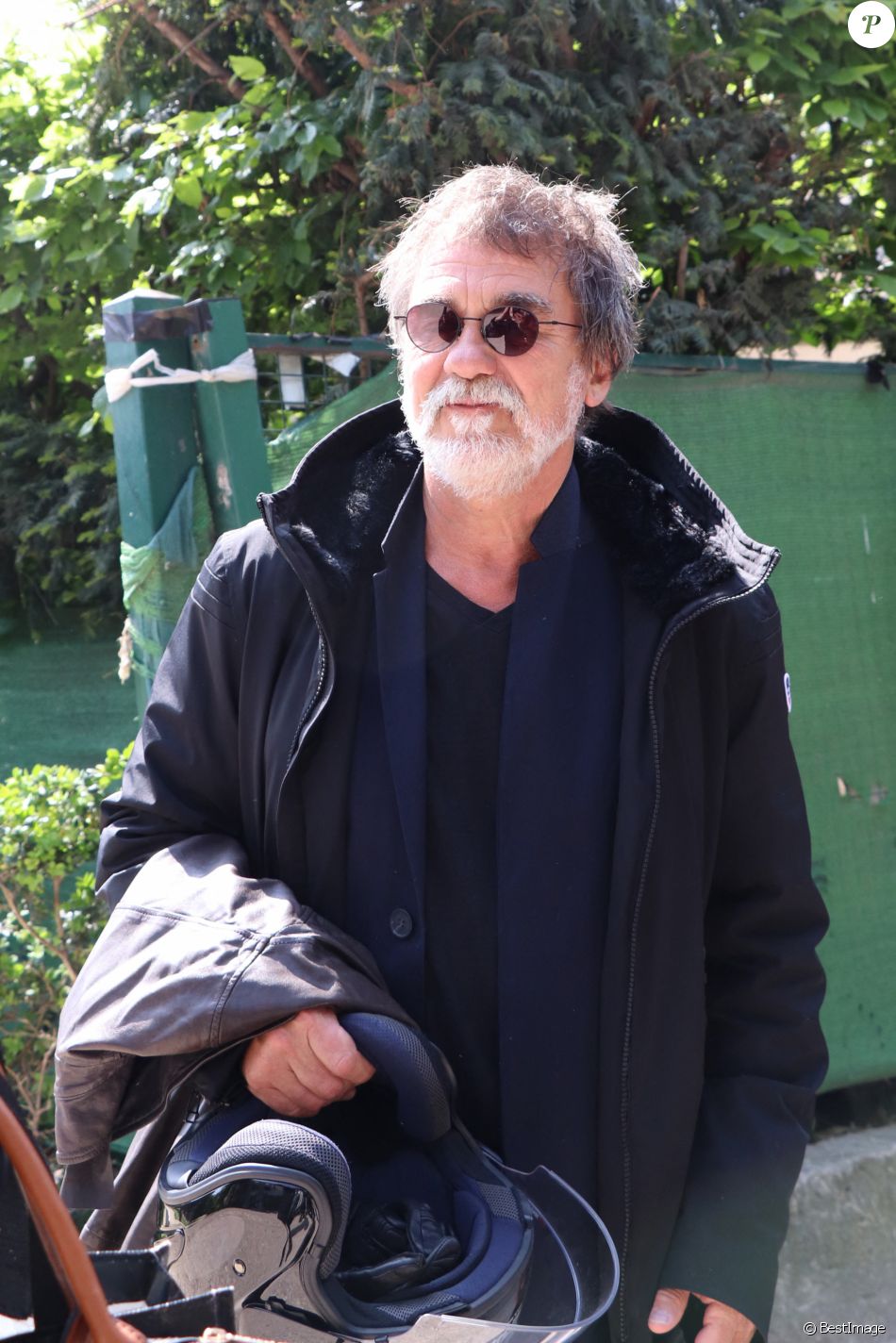 Exclusif - Olivier Marchal - Arrivées au Studio Gabriel à Paris pour l'enregistrement de l'émission "Vivement Dimanche", le 30 avril 2019.