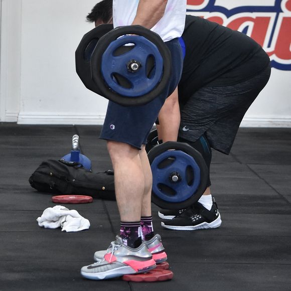 Mark Wahlberg lors de son cours de gym à la "F45 Gym" à Studio City, Los Angeles, le 11 février 2020.
