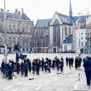 Le roi Willem Alexander et la reine Maxima des Pays-Bas lors de la cérémonie de commémoration pour les victimes de la Seconde Guerre Mondiale sur la place du Dam à Amsterdam, le 4 mai 2021.