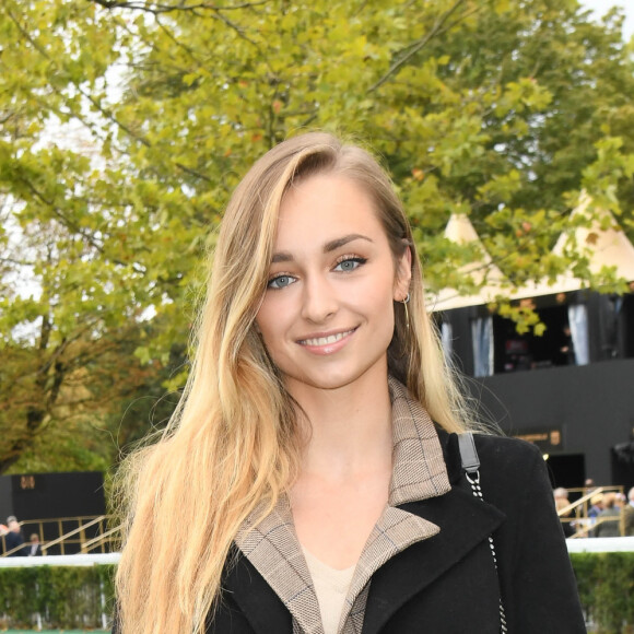 Emma Smet - People au Qatar Prix de l'Arc de Triomphe sur l'hippodrome de Longchamp à Paris le 6 octobre 2019. © Coadic Guirec.Bestimage