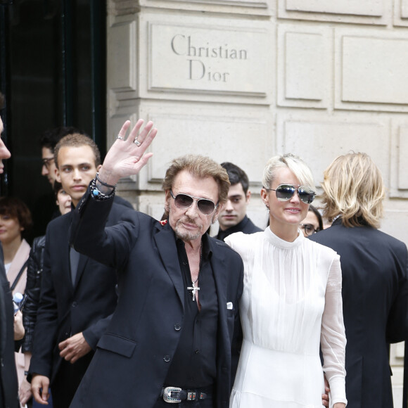 Johnny Hallyday et sa femme Laeticia - Arrivées au défilé de mode Haute-Couture automne-hiver 2016/2017 "Christian Dior" à Paris, le 4 juillet 2016 © Olivier Borde / Bestimage
