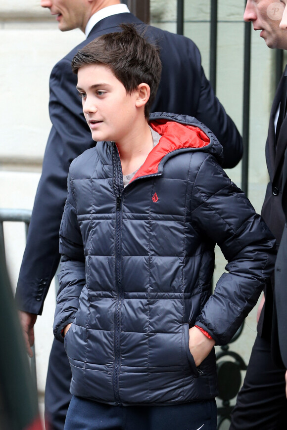 Rene-Charles Angelil-Dion, le fils de Celine Dion et Rene Angelil, a la sortie de son hotel a Paris. Le 11 novembre 2013 