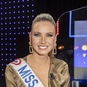 Exclusif - Amandine Petit (Miss France 2021) - Backstage de l'enregistrement de l'émission "A Prendre ou A Laisser (APOAL)", présentée par C.Hanouna et diffusée en direct le 26 janvier sur C8 © Jack Tribeca / Bestimage 