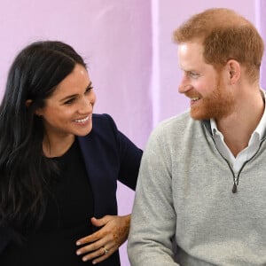 Le prince Harry, duc de Sussex, et Meghan Markle, duchesse de Sussex, enceinte visitent le "Lycée Qualifiant Grand Atlas"à Asni, dans le cadre de leur voyage officiel au Maroc, le 24 février 2019.