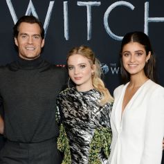 Henry Cavill, Freya Allan et Anya Chalotra à l'avant-première de la saison 1 de "The Witcher" à Hollywood. Le 3 décembre 2019.
