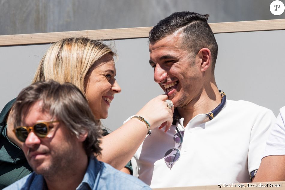 Marion Bartoli et son compagnon le joueur de football belge Yahya Boumediene dans les tribunes lors des internationaux de tennis de Roland Garros à Paris, France, le 2 juin 2019. © Jacovides-Moreau/Bestimage