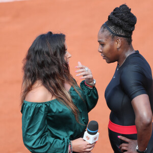 Serena Williams et Marion Bartoli dans les tribunes des internationaux de tennis de Roland Garros à Paris, jour 3, le 29 mai 2018. Cyril Moreau / Dominique Jacovides / Bestimage