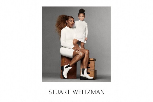 Serena Williams pose avec Alexis Olympia Ohanian,sa fille de trois ans pour la nouvelle campagne Printemps été 2021 de Stuart Weitzman.