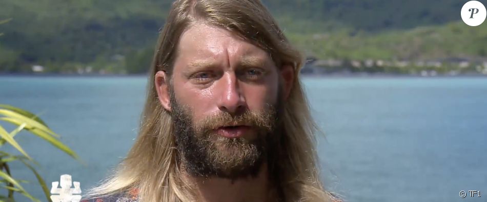 Arnaud dans "Koh-Lanta, Les Arme secrètes" sur TF1.