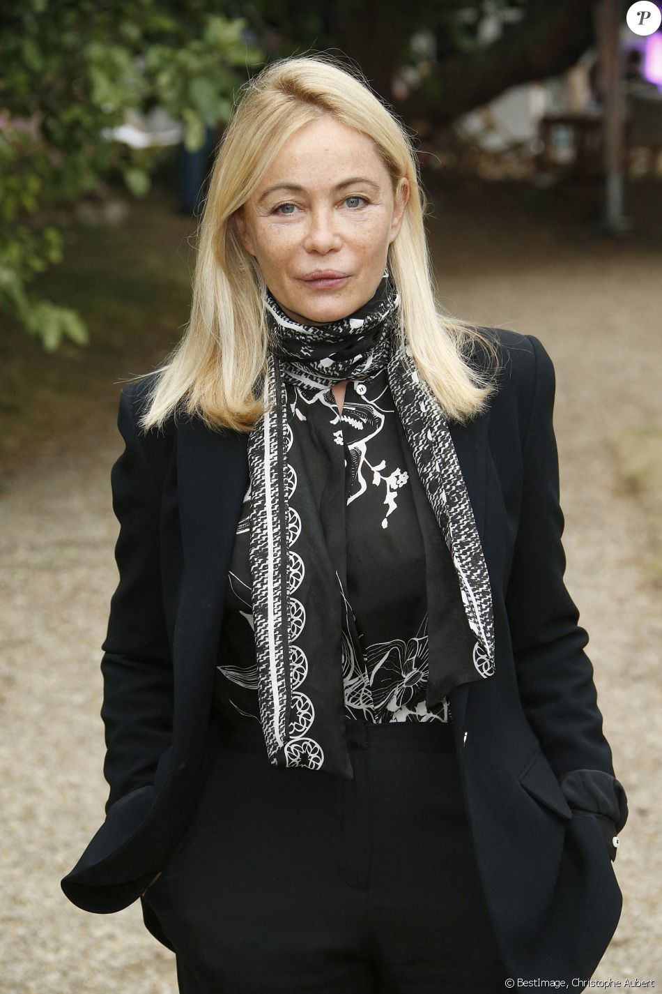 No web - Emmanuelle Béart du film "L'étreinte" - Photocall - Festival du film Francophone d'Angoulême 2020 le 30 Août 2020. © Christophe Aubert via Bestimage