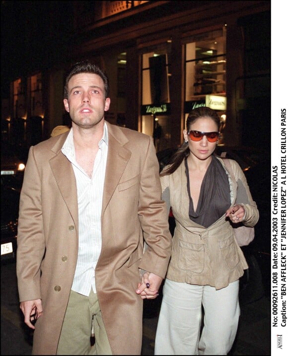 Ben Affleck et Jennifer Lopez à l'hôtel Crillon de Paris.