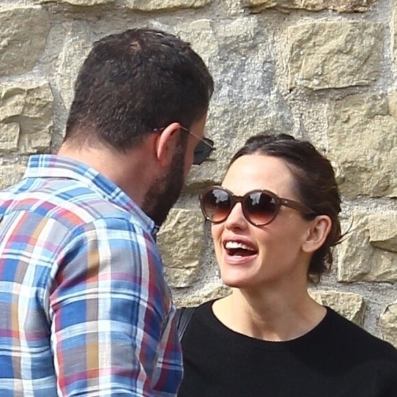 Jennifer Garner et son ex Ben Affleck se retrouvent avec leurs enfants Violet, Seraphina et Samuel après la messe dominicale à Pacific Palisades, le 4 novembre 2018